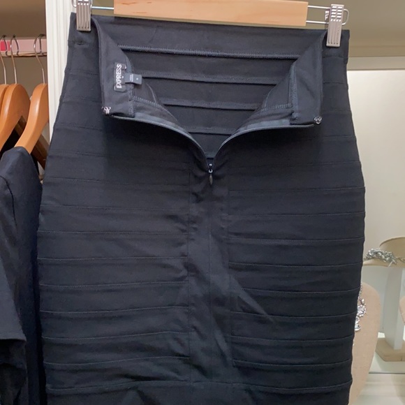 NWOT - Picture 2 of 3